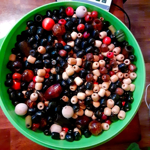 Vintage Wooden Macrame Beads HUGE LOT 5.7 lbs Mixed Boho Dreadlocks Crafting - Picture 1 of 7